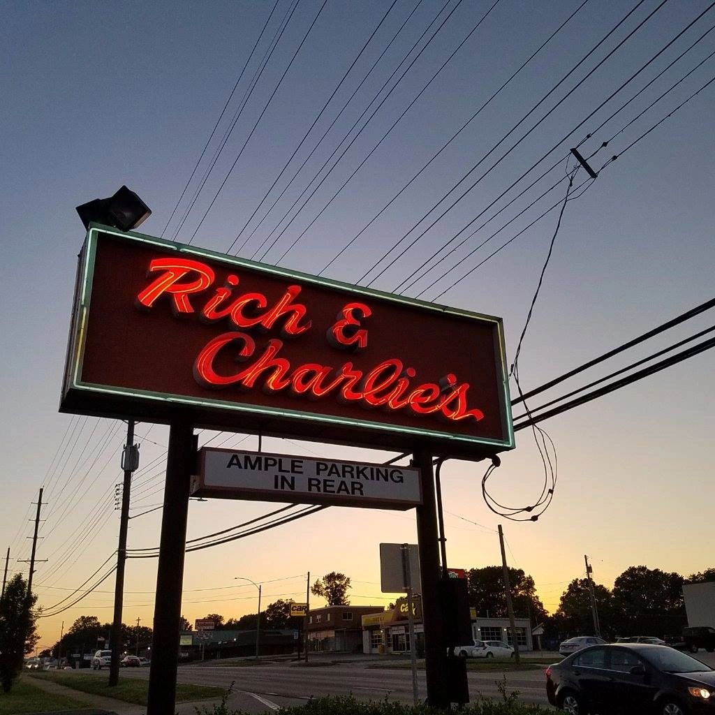 Can't decide where to eat this weekend? All signs point to you enjoying a delicious meal at #RichandCharlies. See you soon! #CrestwoodMO #FamilyOwned #LocalBusiness
