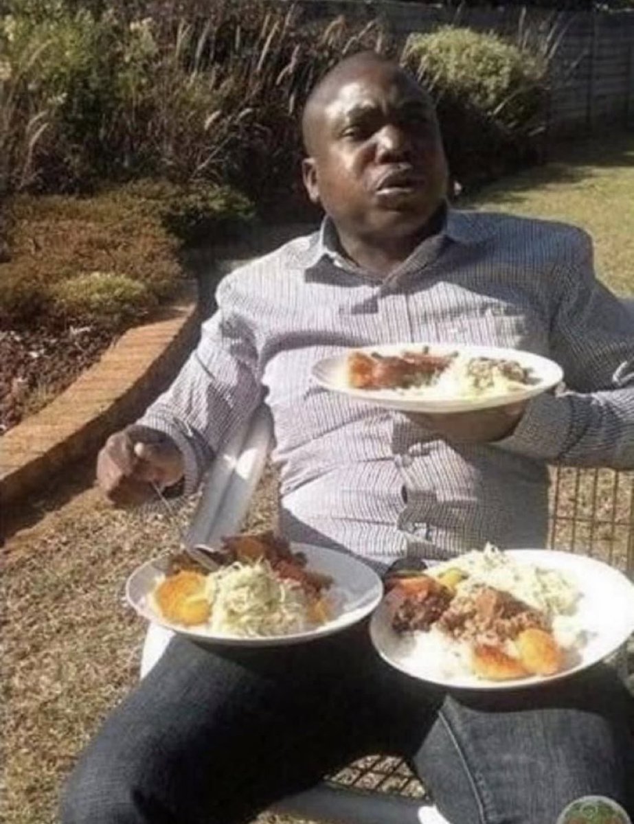 xabbinator's tweet photo. dani be like: girl dinner #bigasf https://t.co/g6SXIakKaK