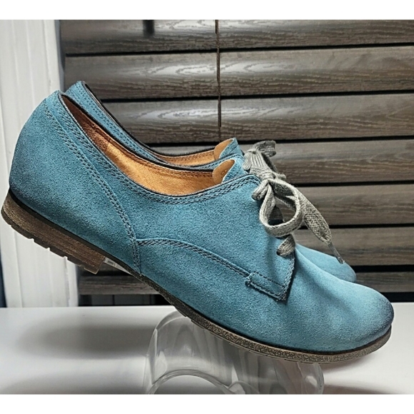 So good I had to share! Check out all the items I'm loving on <a href="/Poshmarkapp/">Poshmark</a> #poshmark #fashion #style #shopmycloset #oldnavy #puma #naya: posh.mk/74xX4LK1qBb