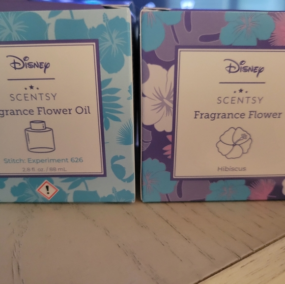 Adams2Melissa's tweet photo. So good I had to share! Check out all the items I'm loving on @Poshmarkapp #poshmark #fashion #style #shopmycloset #scentsy: https://t.co/Sdz6WpJi67 https://t.co/el3zbEpNaB