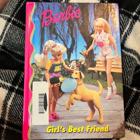 BThrifter's tweet photo. So good I had to share! Check out all the items I'm loving on @Poshmarkapp from @NarramoreKatie @JHODGE1321 #poshmark #fashion #style #shopmycloset #coach #celebritypink #barbie: https://t.co/vv0zWZcrOk https://t.co/B1QSlklZ9j