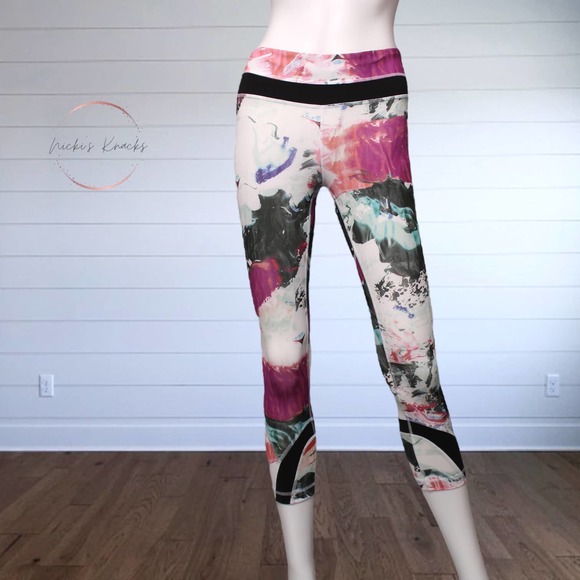 Deborah668491's tweet photo. So good I had to share! Check out all the items I'm loving on @Poshmarkapp #poshmark #fashion #style #shopmycloset #freepeople #lululemonathletica #allsaints: https://t.co/Eu2MGEtnJM https://t.co/ozkxFtiWK1