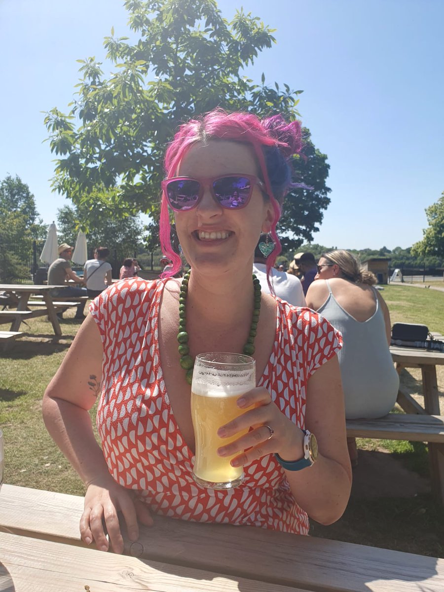quincewizard's tweet photo. @ClaireAllan Always pink hair! But why stop at just one colour?? https://t.co/1WgQZRgLZ8