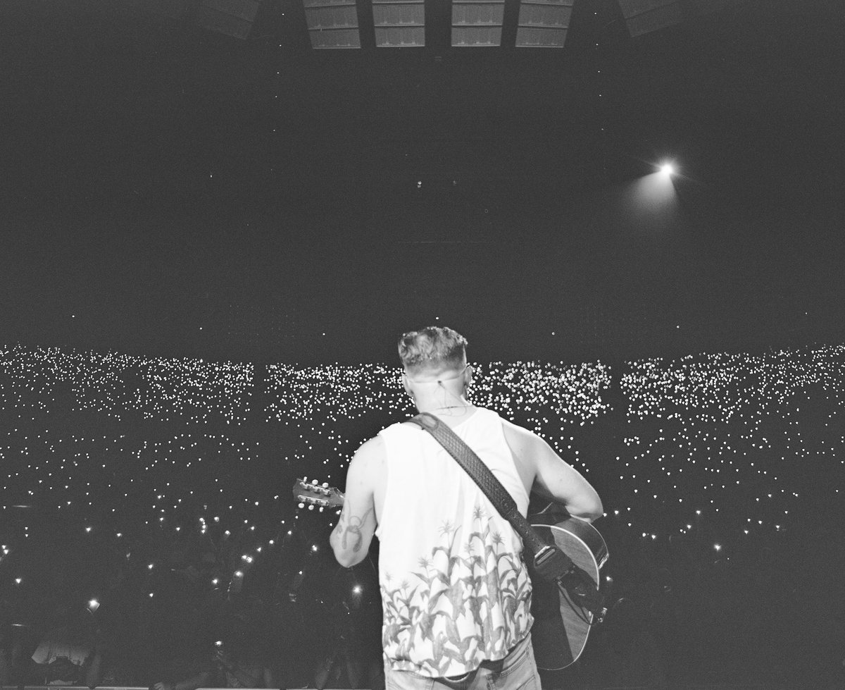 Zach Bryan tweet media