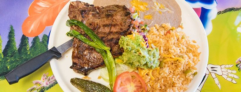 eltapatioaz's tweet photo. Craving some traditional Mexican dishes? Our menu is packed with mouthwatering options that will be sure to satisfy. Don't miss out on our signature favorites like carne asada tacos and chiles rellenos. #AuthenticMexicanFood #JaliscoCuisine https://t.co/wovtm6v9D5
