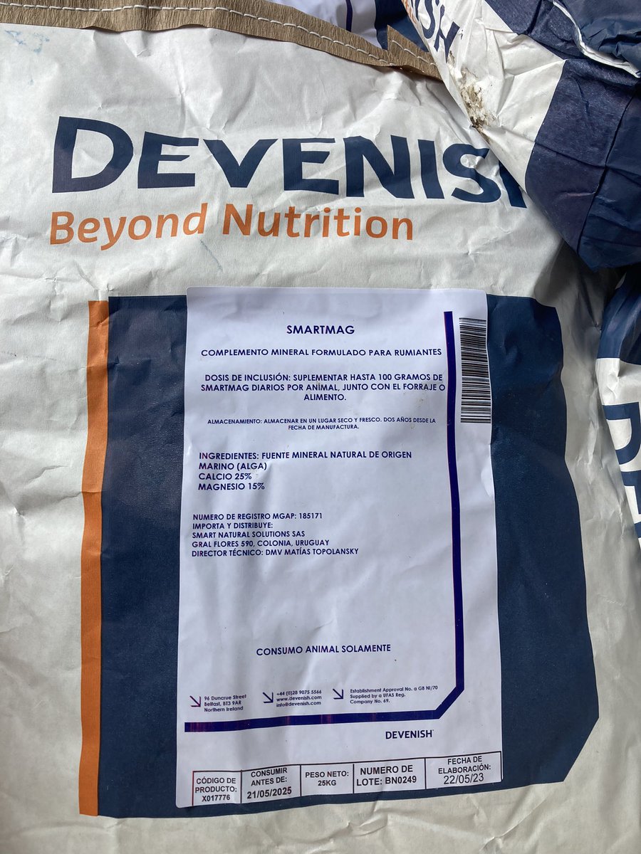 sns_uruguay's tweet photo. El control de pH ruminal está controlado con #SmartMag
Cuide sus vacas del desequilibrio que generan los cambios en la dieta en el pH del #rumen
Único con 15% de aporte de Mg
#Devenish #BeyondNutrition https://t.co/D40kmEoIwp