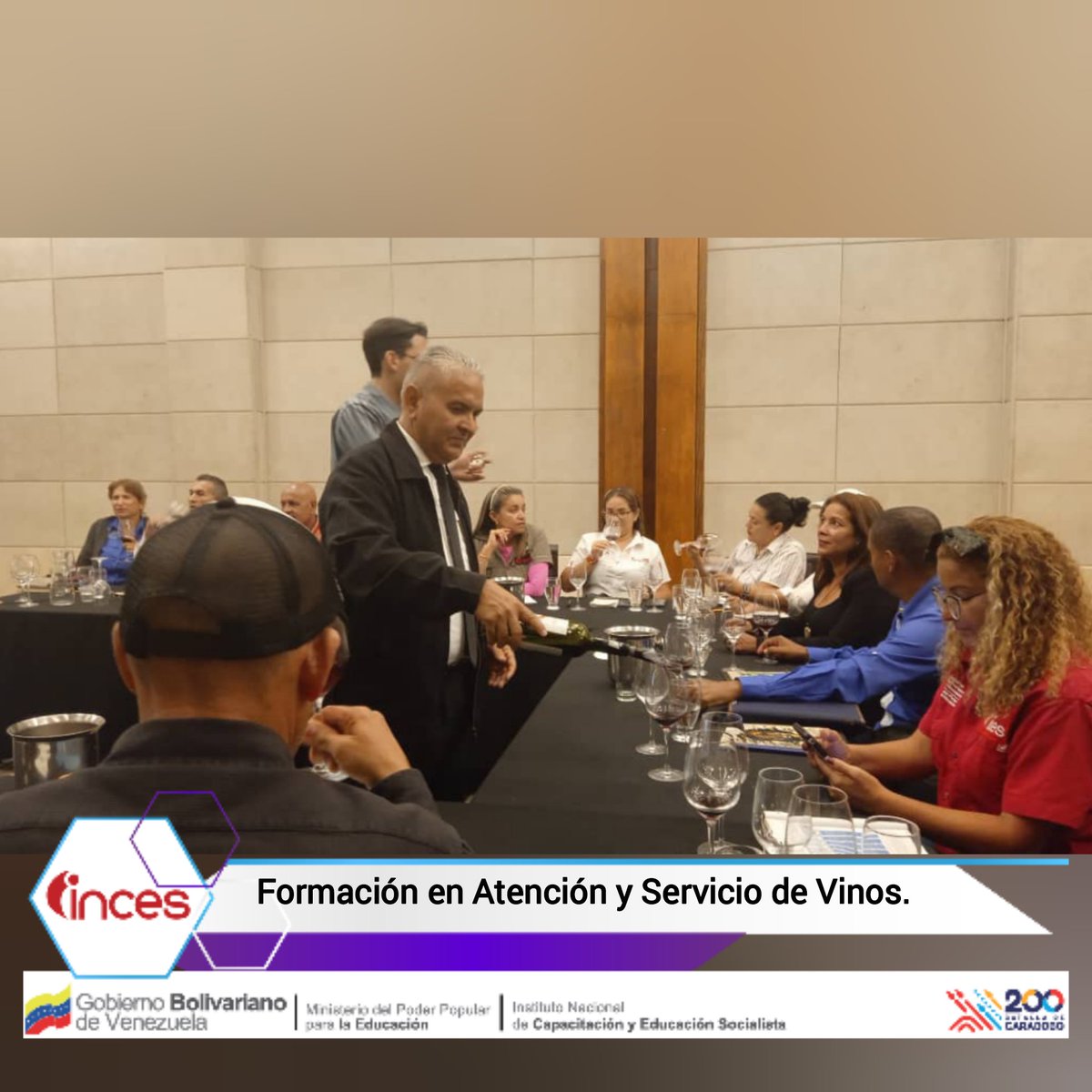 Mesa curricular Nueva Esparta en formación sobre Cata de Vinos en alianza  con el Hotel Unik de la cadena <a href="/SunSolHoteles/">SUNSOL Hoteles</a> con la finalidad de trabajar con la Unidad Curricular de Servicio de Vinos. 

#AprendeLaTécnica