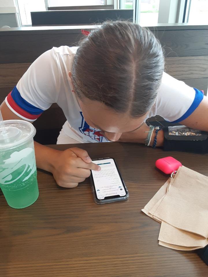 avakrahulik's tweet photo. Signed my letter of intent today in between games to play softball at SCC next year &amp; of course had to do it at Taco Bell. @SewardSoftball @GirlsProdigy #gostorm https://t.co/lfy5Z59WOF