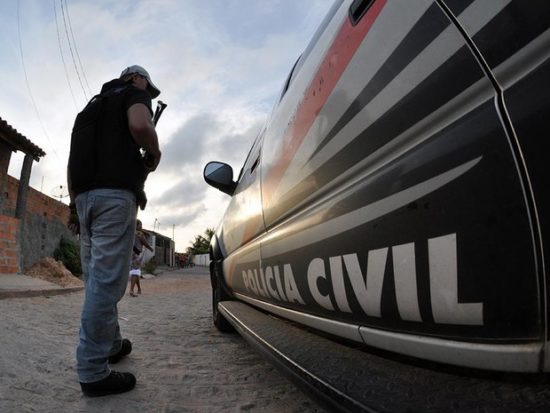 Senoticias's tweet image. Homem investigado por estuprar e engravidar própria filha adolescente é preso na Grande Aracaju

Confira: senoticias.com.br/se/homem-inves…

#Estupro
#EstuproDeVulneravel
#PolíciaCivil
#SeNotícias
#JornalDigital
#NotíciasDeSergipe

Foto: Allan de Carvalho/arquivo