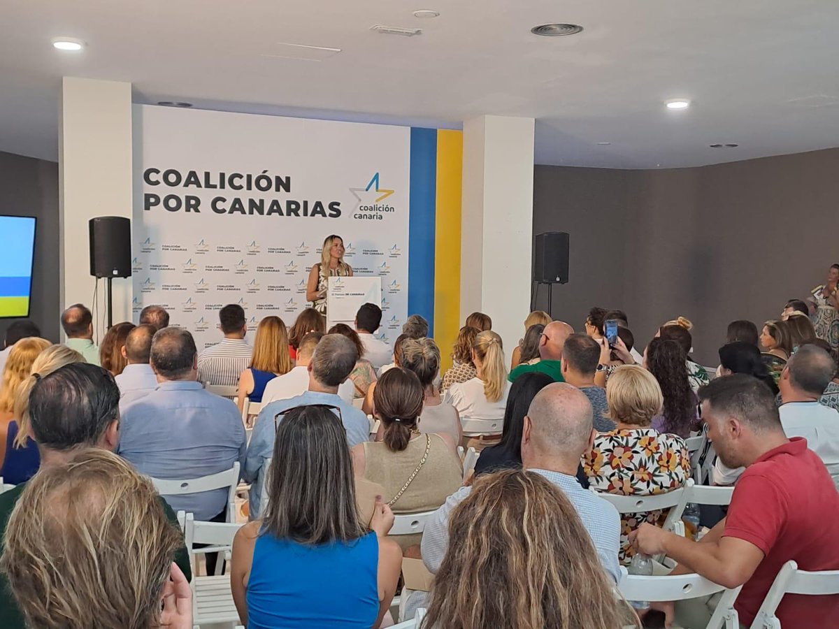 cctelde's tweet photo. Junt@s conseguiremos seguir teniendo voz en Madrid que defienda los intereses reales de los canarios y canarias. Hoy acompañamos a la candidatura en un acto en el que si algo quedó claro es que hay fuerza y determinación para lograr el objetivo. #EleccionesGenerales2023 https://t.co/yblLakfKPm