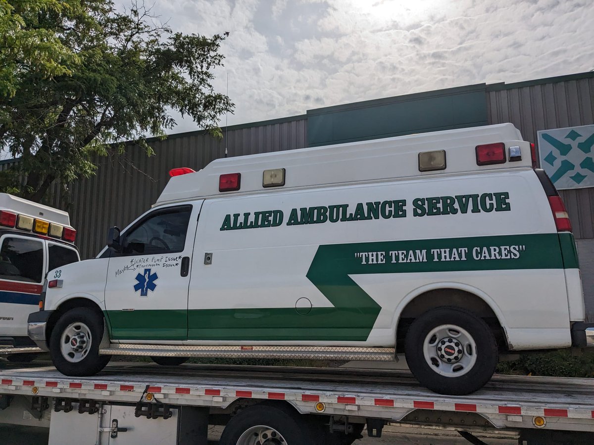 US Ambulances for Ukraine NFP tweet media