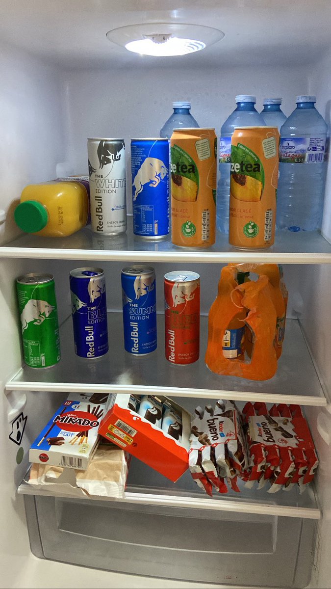 hichembkhh's tweet photo. ptddddrrr les courses de debile https://t.co/sqBSOoVrmn