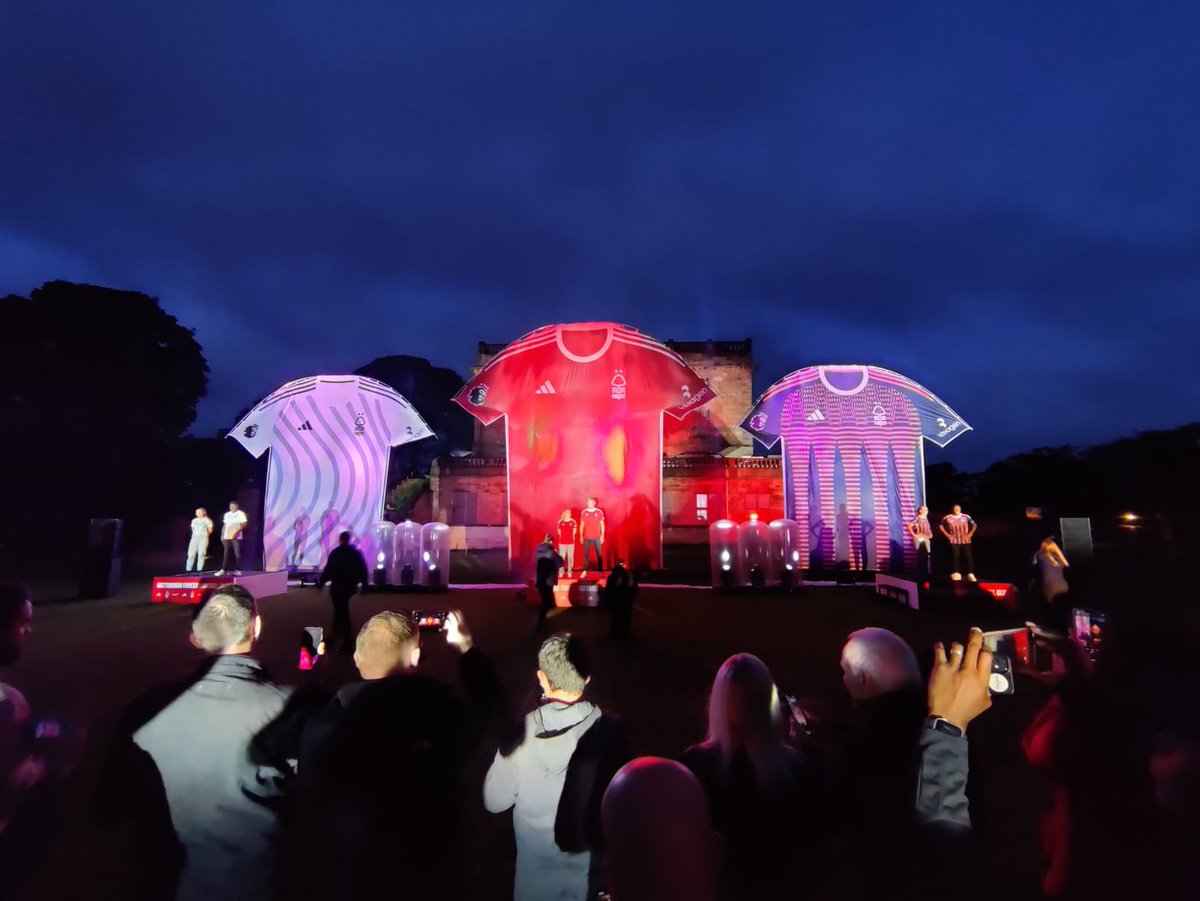 JordanThelen's tweet photo. Credit to the team at @NFFC for a great unveiling of the kits at Nottingham Castle tonight, including the invites for our @NFFCNA members (pic from them below) who loved it as part of their summer trip home #NFFC https://t.co/52wEfjbKPu