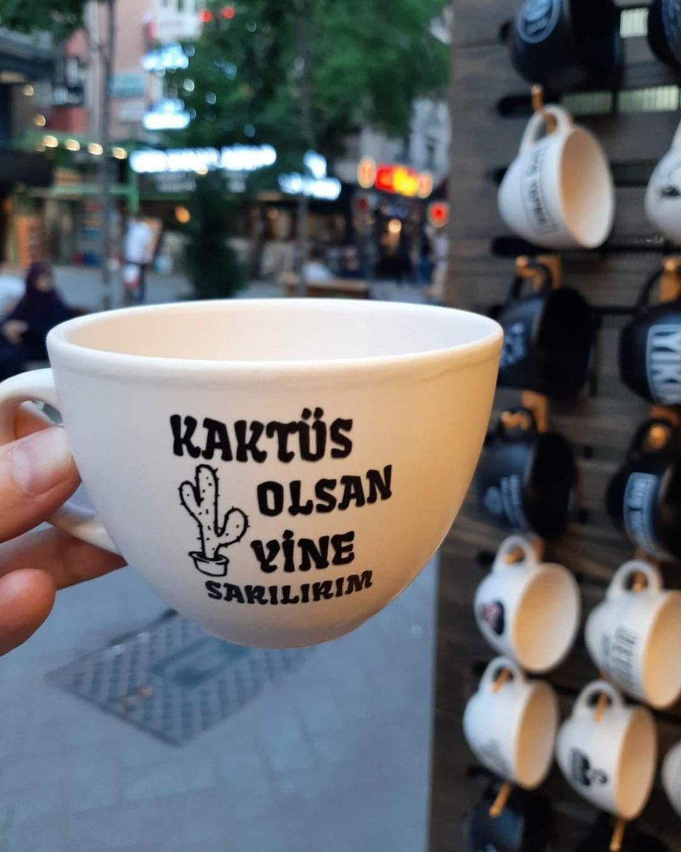 omer25can2525's tweet photo. İnsan sevilmemişliğini
Her şeyi çok severek gizlermiş
Sevilmeniz dileğiyle 
Hayırlı Geceler https://t.co/XOkUbVr2Fm