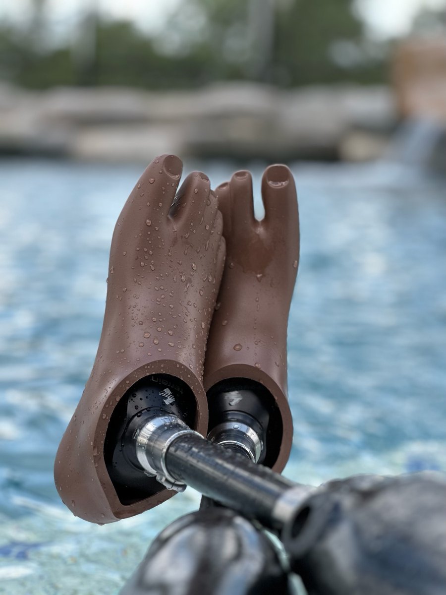 Happy Friday! ☀️ The waterproof Terrain feet are flexible with great energy return to keep up with your summer adventures. Whether you're doing chores around the house, hiking a mountain, or relaxing by the pool, this service-free foot is up to the task: college-park.com/terrain