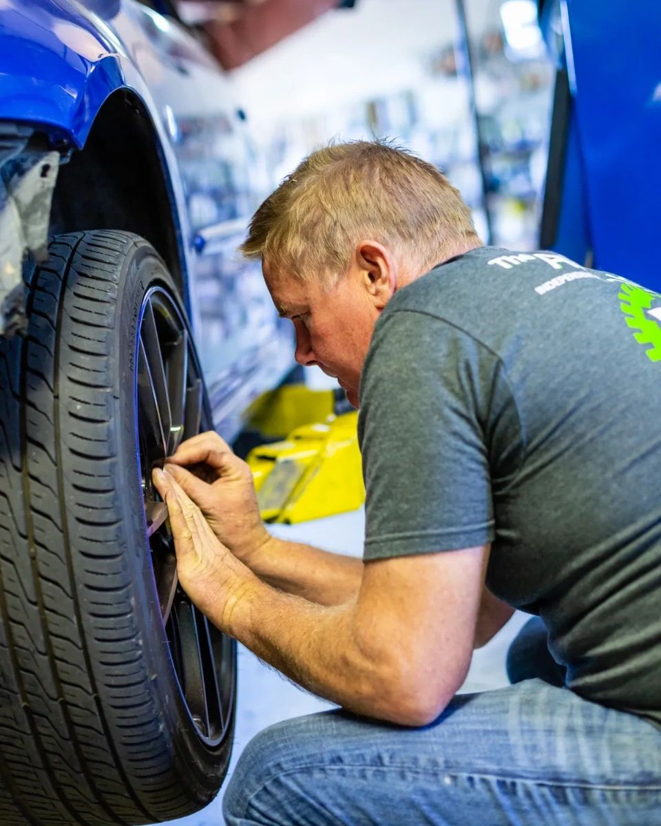 Therealautobahn's tweet photo. You rely on your ride to get you where you need to go, so you should rely on a team that has your best interests in mind! Whether it's a minor repair or something major, we'll get you back on the road in no time. https://t.co/HTSMZnMzWC