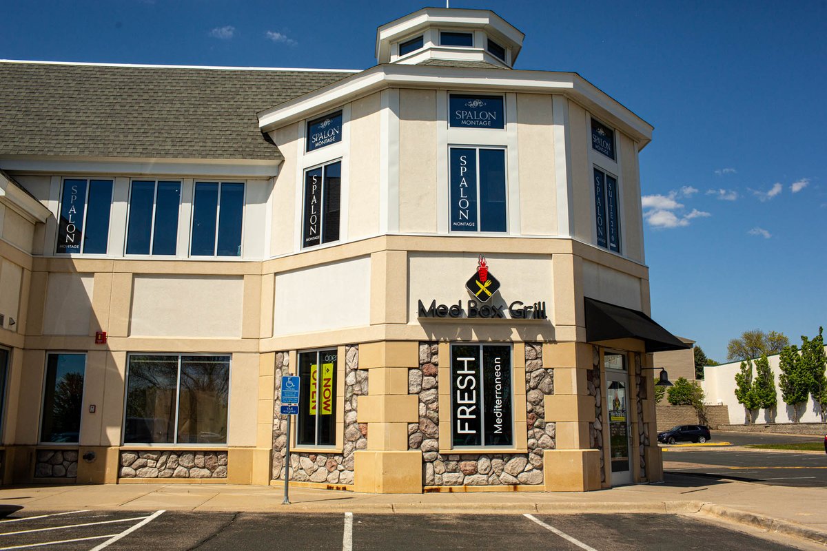 We have an amazing and extensive wine selection. We'll help you choose the perfect pairing! spt.to/ADMERv