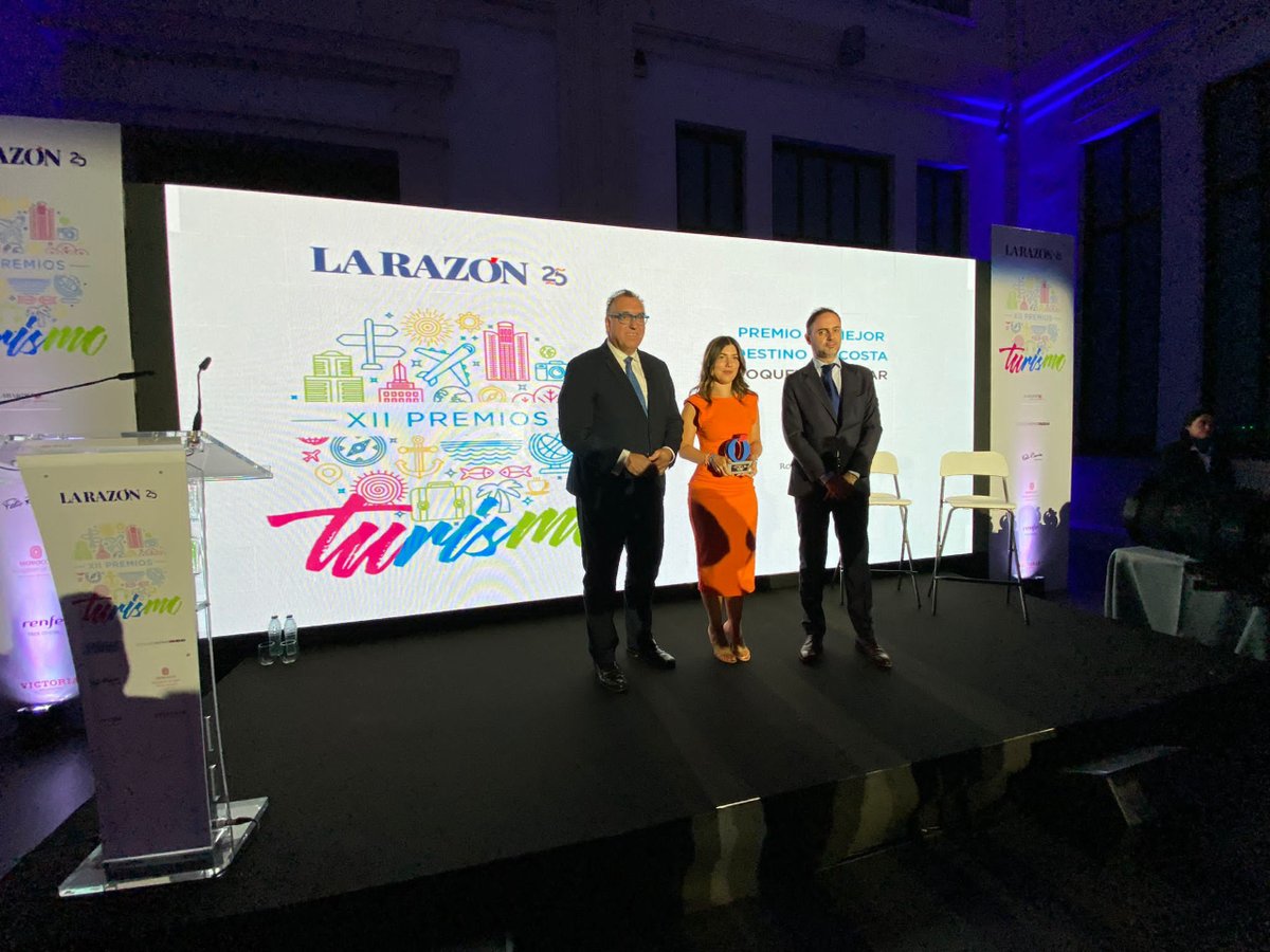 AytoRoquetas's tweet photo. El Ayuntamiento de #RoquetasdeMar recibe el premio al Mejor Destino de Costa de los XII Premios Turismo de La Razón. 🏆

Noticia 👉 https://t.co/SQhpyo4foP

#RoquetasesTurismo #XIIPremiosTurismoLaRazón #roquetastodoelaño https://t.co/wuispQEtl2