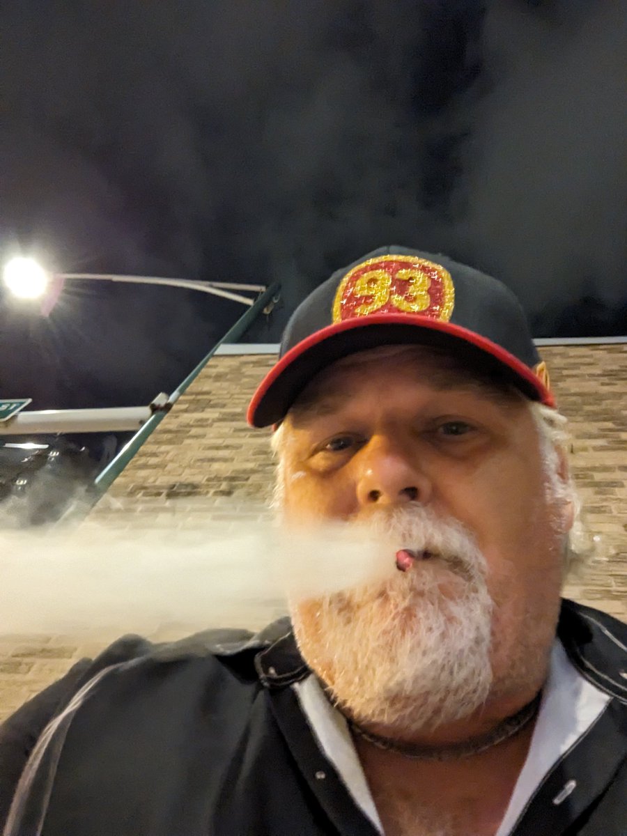 There's some exciting news folks! Despite everyone close to me in the states doing their best not to help me pursue my dream, the website appears to be live! I can't wait to get on WordPress and start creating all the content! #mmjregulators
#qualitycontrol
#cannabispolice