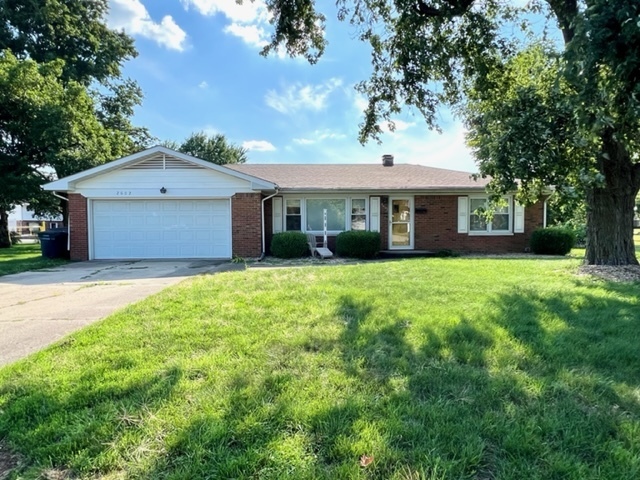 remaxcolumbus's tweet photo. Check out our newest listing in #Columbus! Tell us what you think!  #realestate https://t.co/TKNAYyxtv0 https://t.co/jM5BcoZs5Q
