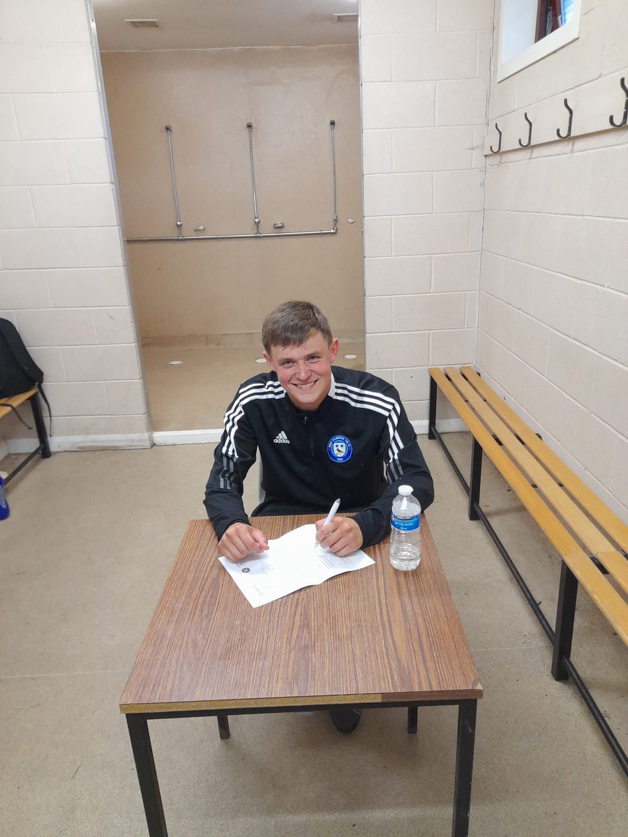 EKYM_U21s's tweet photo. We are also delighted to announce that Lewis Miller has also joined on a One year deal with the Club. Here we go!! #welcomelewis https://t.co/mrZVPsL7ii