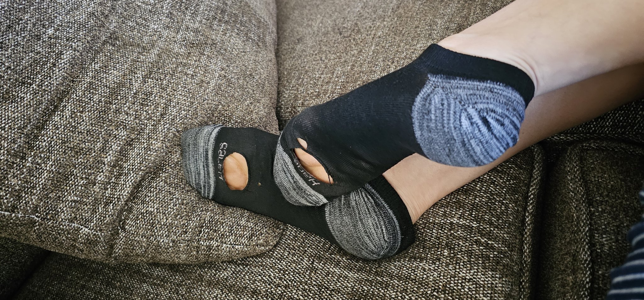 Marie on Twitter "Lounging in these beauties 😘 patitas
