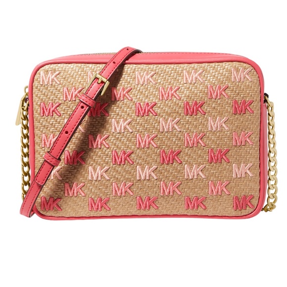 theposhdoc's tweet photo. So good I had to share! Check out all the items I'm loving on @Poshmarkapp from @ICPSDeals @FayeDizon8 #poshmark #fashion #style #shopmycloset #michaelkors #1state: https://t.co/PC4nNaUEFz https://t.co/yeC146Lgs5