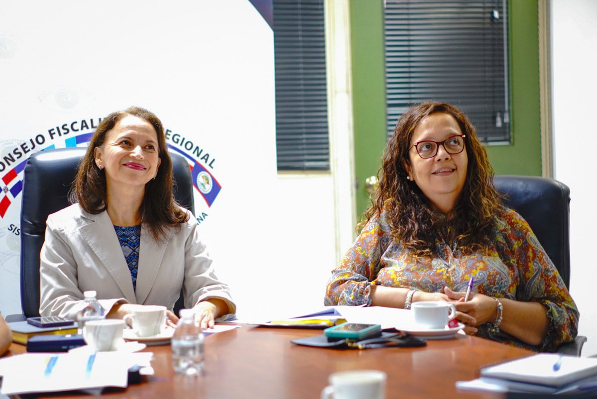 stcfr_sica's tweet photo. Este día se desarrolló una reunión con las Unidades de Enlace del Consejo Fiscalizador Regional del Sistema de la Integración Centroamericana para revisar la propuesta del Plan Operativo Anual y Presupuesto 2024 del CFR-SICA que será presentada a los miembros del Consejo 🤝 https://t.co/xcSFL7sMKp