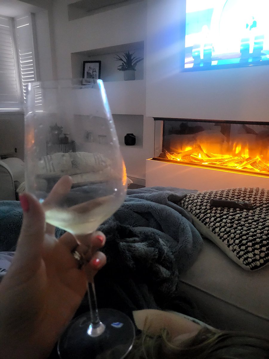 Rebecca Cook tweet media