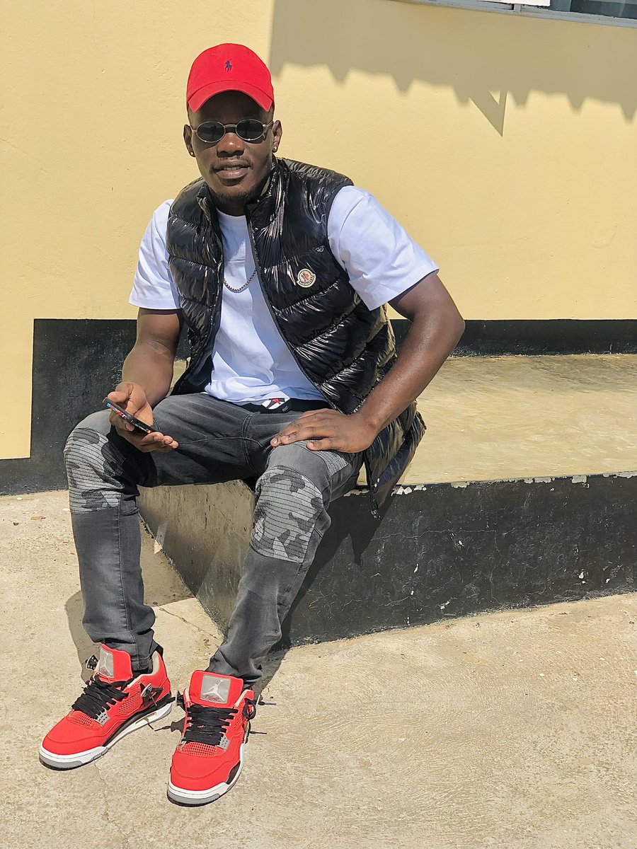 CiscoBlockboy's tweet image. Never the type to try and fit in….I’ll sit by myself if I have to