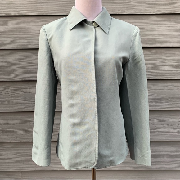 So good I had to share! Check out all the items I'm loving on <a href="/Poshmarkapp/">Poshmark</a> #poshmark #fashion #style #shopmycloset #pleione #lafayette148newyork: posh.mk/TCUGd185qBb