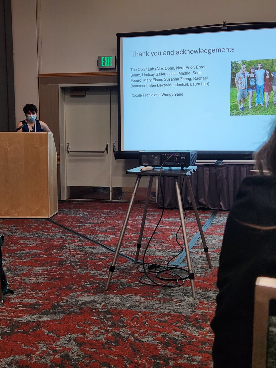 I had an excellent time talking about how temperature impacts parental care at #ABS2023! If you're interested in the topic, send me a message! I would love to chat :)