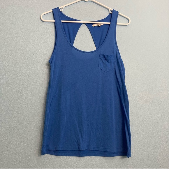 amdaus's tweet photo. So good I had to share! Check out all the items I'm loving on @Poshmarkapp from @Chyrel157 #poshmark #fashion #style #shopmycloset #misslook #americaneagleoutfitters: https://t.co/remT7obLAe https://t.co/XPqCnvlGY8