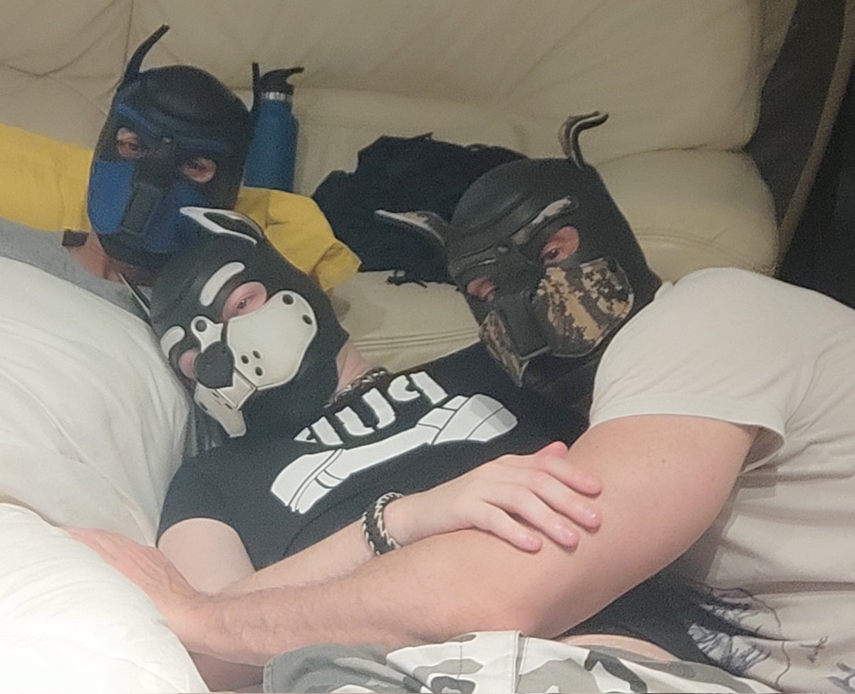 MasterNico95's tweet photo. good night puppies
bonne nuit les chiots
@MasterNico95
@SPYDERPUP
@PupRhax
#pup #puppy #humanpet #fetish #gaypup #gay #pupmood https://t.co/MlfG3c3pKb