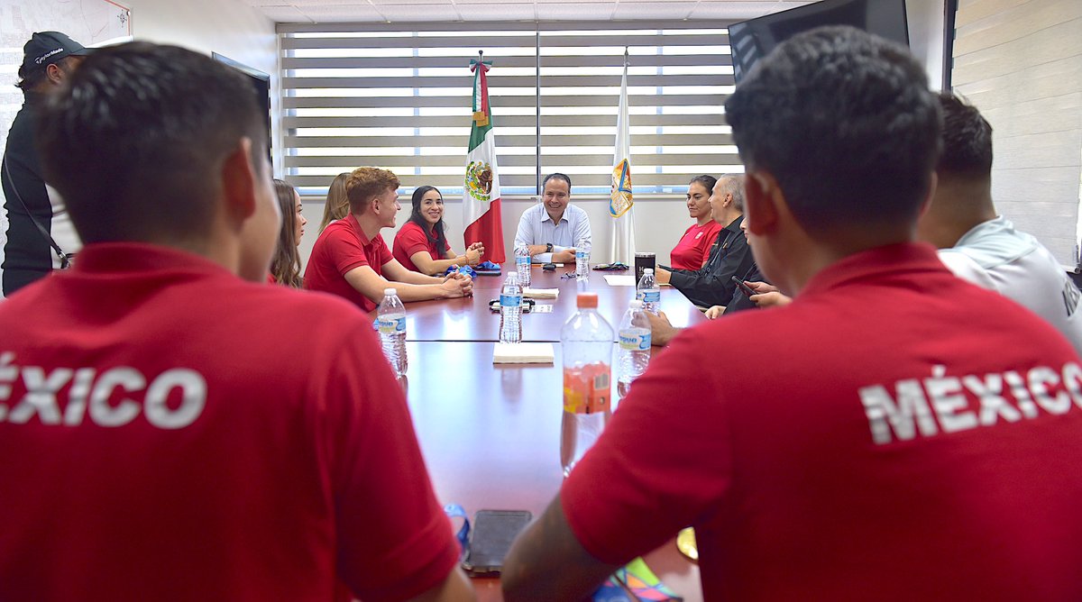 tonoastiazaran's tweet photo. Me siento muy orgulloso de las y los jóvenes hermosillenses que nos representaron con excelencia en los Juegos Centroamericanos y del Caribe 2023.🙌

Nuestra delegación de 17 deportistas destacó notablemente con medallas 🥇 de oro, plata y bronce, quedando dentro del Top 10 en diferentes disciplinas como hockey, handball, tenis, halterofilia y tiro con arco.🏹

¡Muchas felicidades! 👏