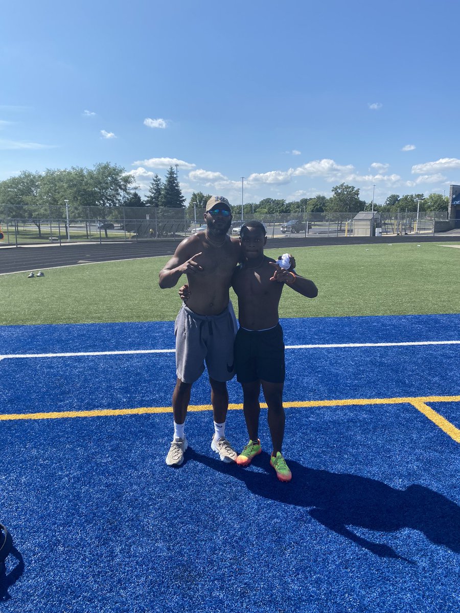 baybaynorman21's tweet photo. got some work in today with former michigan wolverine #GoBlue #1krushing https://t.co/Aiu9KTvbyH