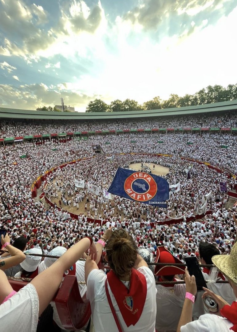 Pues eso. 

Corrida 14 de julio de 2023. Pamplona.