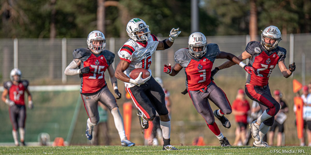 MVL UNC vs. Steelers 41 - 45 (07 - 14)

<a href="/FSC_Media/">FSC Media</a> <a href="/SAJLfootball/">SAJLfootball</a> <a href="/Vaahteraliiga/">Vaahteraliiga</a> <a href="/UNCcrusaders/">UNC Crusaders</a> <a href="/KuopioSteelers/">Kuopio Steelers</a>
#amerikkalainenjalkapallo #jenkkifutis #americanfootball