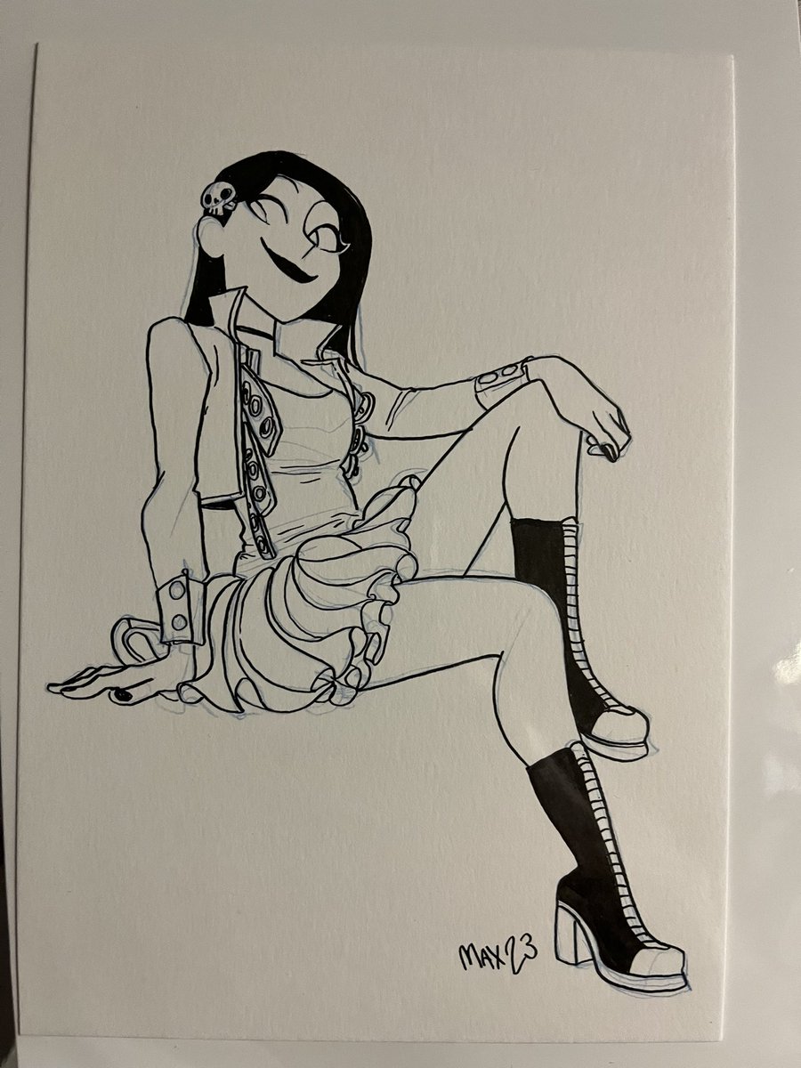 LittlexUrsa's tweet photo. One of my Giant Days Kickstarter rewards came in today! I absolutely love this Esther drawn by amazing @max_sarin ! She looks so awesome!
@boomstudios #giantdays https://t.co/qgs46jloID