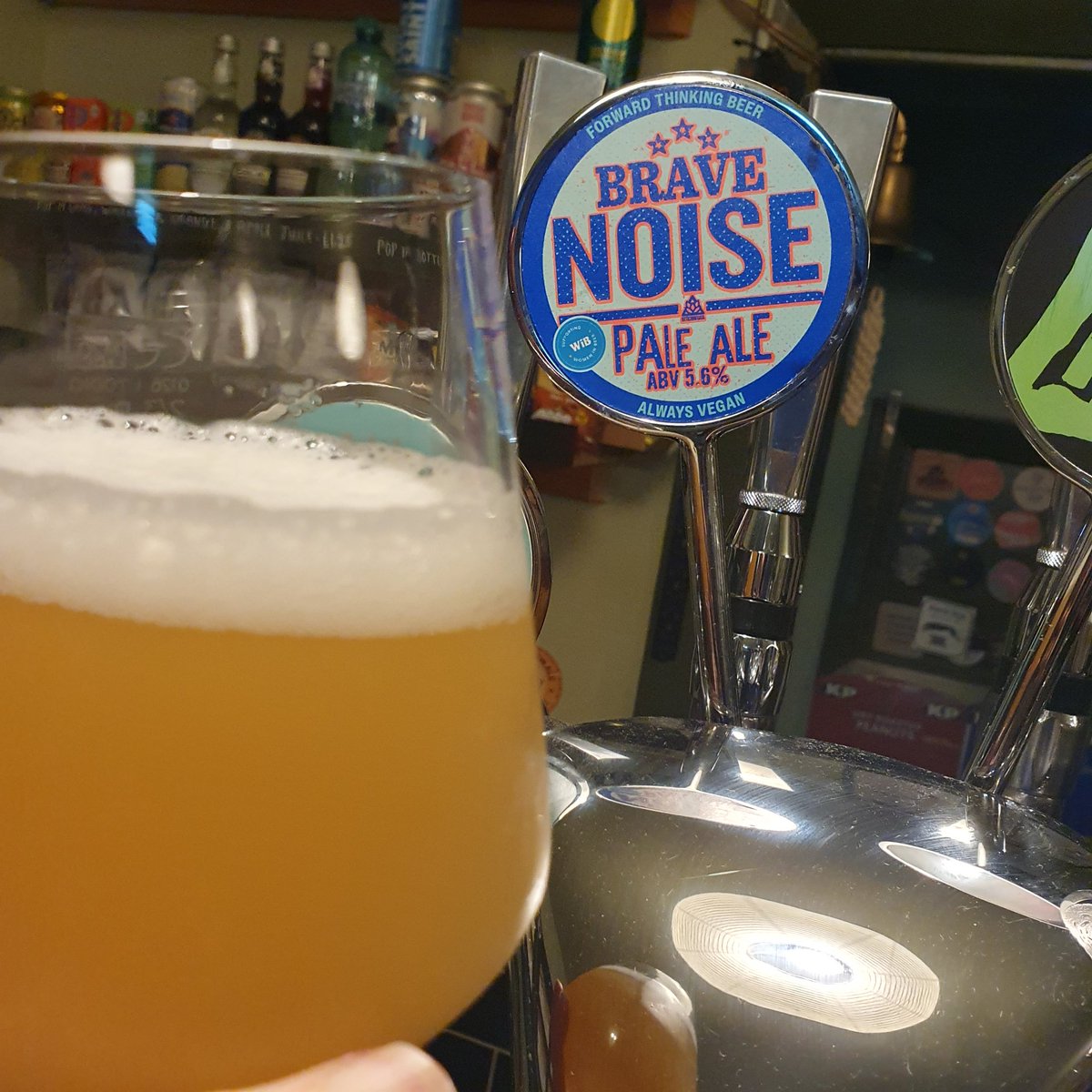 vanhappier's tweet photo. My chance to sit down with a delicious @atticbrewco's Brave Noise beer. It's sparked interesting chats across the bar that I didn't expect. Thanks for the opportunity to join in @cathw1901 🍻🙌💪 https://t.co/JzMuNqH34M