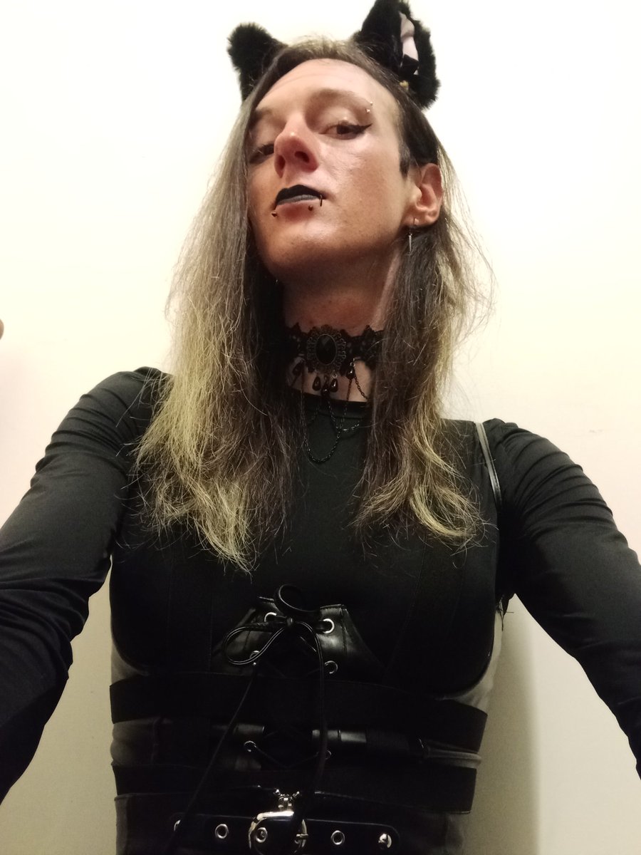 TomCamT23's tweet photo. Happy #femboyfriday 
#femboy https://t.co/6xEWzWEUXZ