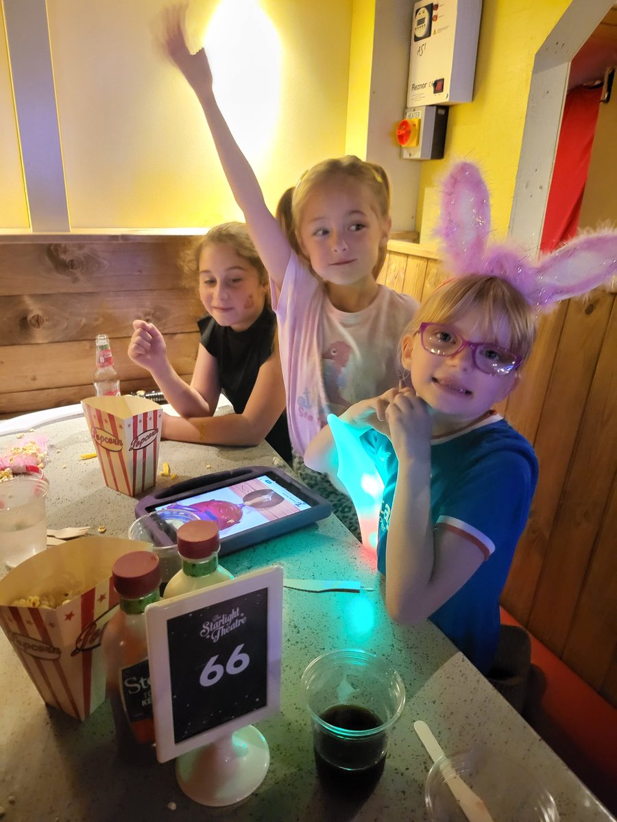 Les Hoey MBE DreamMaker Foundation 🌈❤ tweet media