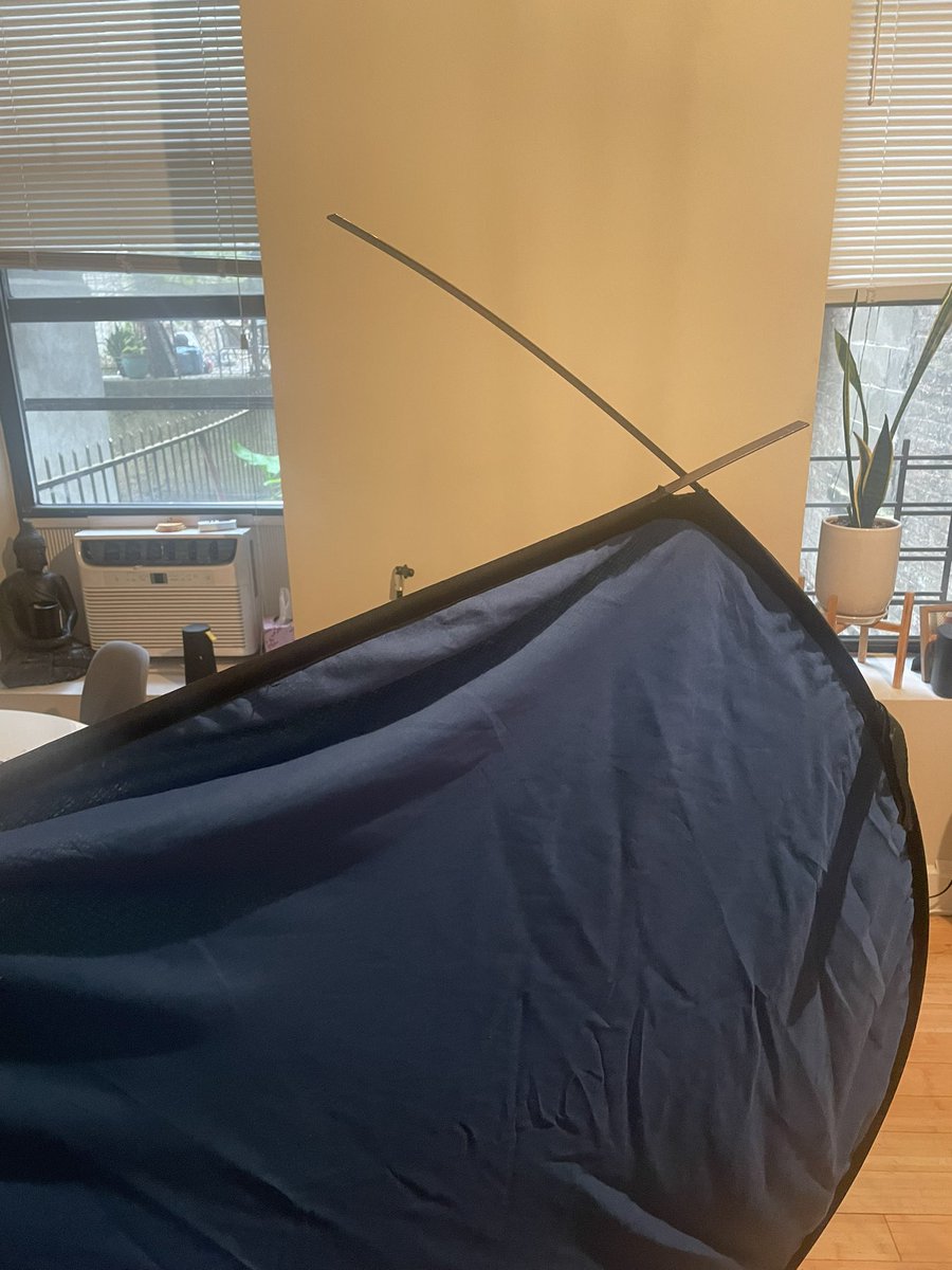 NolenEdwards's tweet image. Is this #emart #emartgreenscreen fixable? Or worth trying to fix?