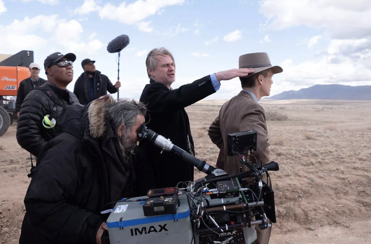 CorporatN's tweet photo. A partir del 15 de julio, @UniversalTVLA  y @Universalplus  presentan en Latinoamérica el especial “Explorando #Oppenheimer", en el que el  director Christopher Nolan revelará por primera vez cómo fue la creación de su nueva película.  Siga leyendo acá ➡️https://t.co/rJKkxOTpfO https://t.co/M1AoqfTdnc