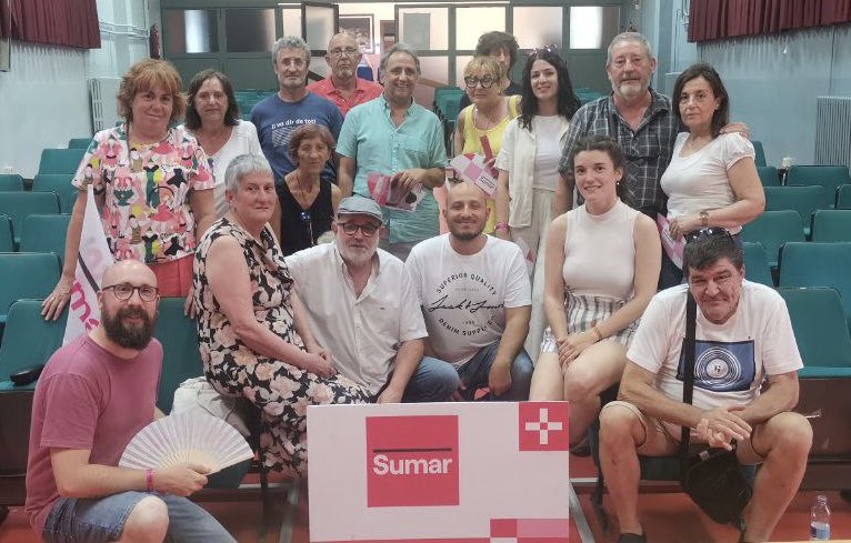 vicentegueonc's tweet photo. Hoy viernes 14 de julio disfrutando de la compañía de las compañeras y compañeros de #Fraga 

Cada vez estamos más convencidos de que es posible el diputado por el Altoaragon. #sumarvotodecisivo

@PodemosAragon @Aragonesista @EquoAragon @iu_aragon https://t.co/6Gmnl5UMqr