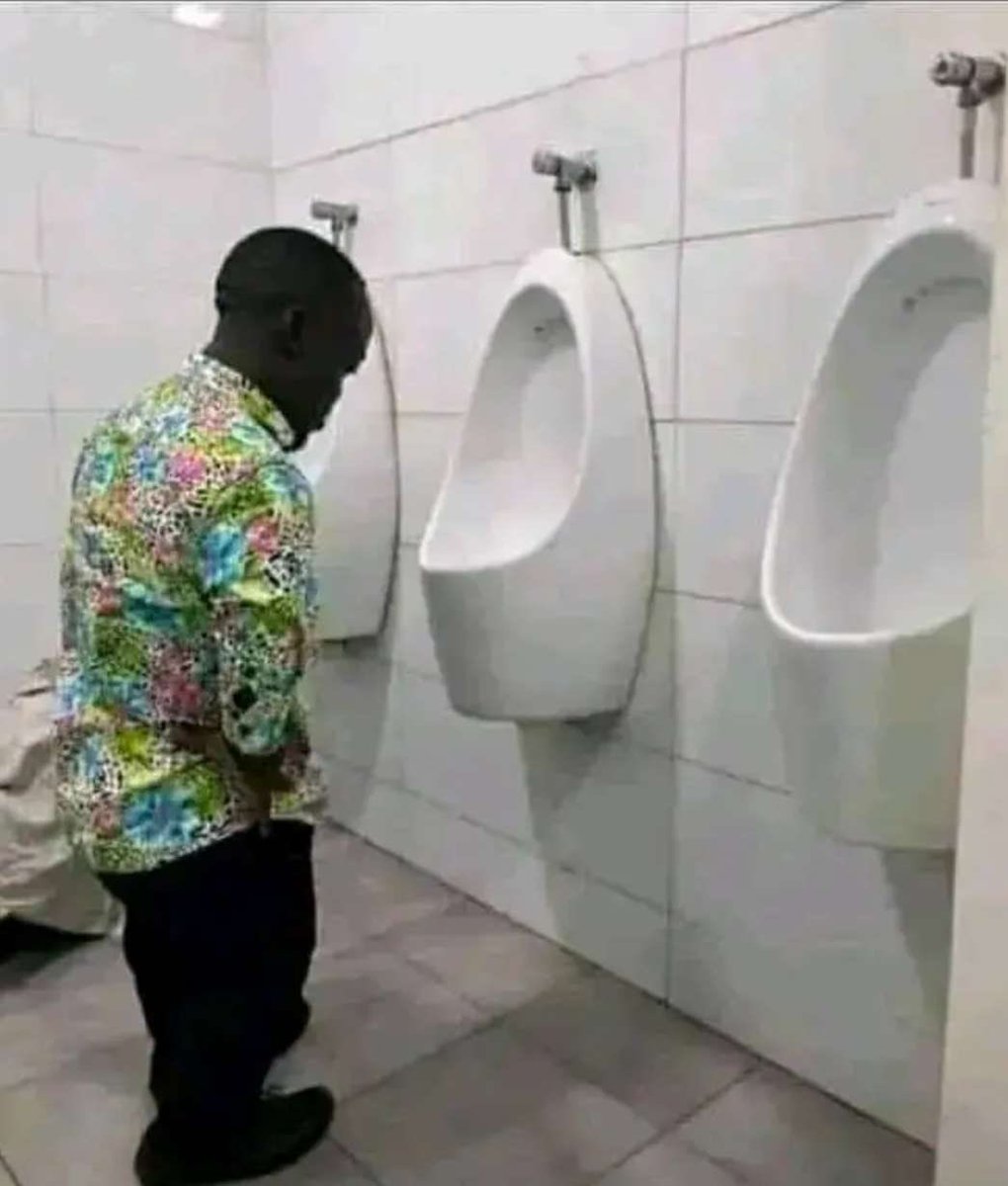 dasebdagger's tweet photo. @MrBeast Help this brotha get surgery just 5 more inches and he could reach it 

( really tho this money could make my life go 180 I can escape Africa 🙇‍♂️ ) https://t.co/qM1PRXcImq