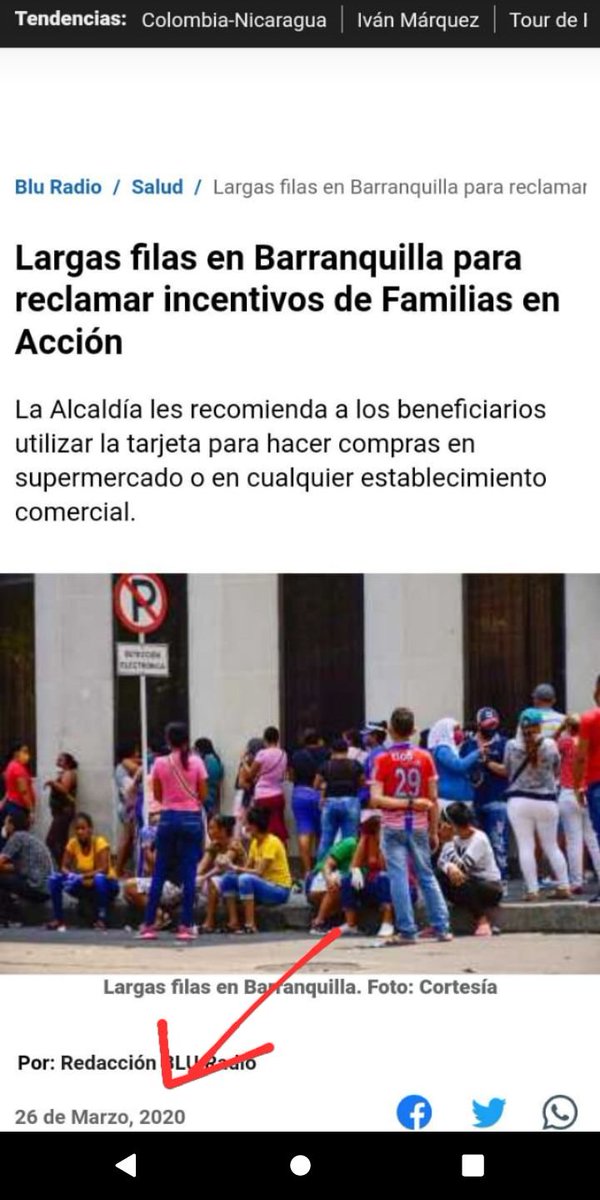 ManuelBeltrn14's tweet photo. Las filas para reclamar los subsidios del Estado han sido de toda la vida, pero es la primera vez que los medios lo vuelven el tema principal para atacar al gobierno.

Aquí hay una selección de imagenes similares de distintos años

Total apoyo a Cielo Rusinque y al Banco Agrario. https://t.co/NvIxb9PeHs