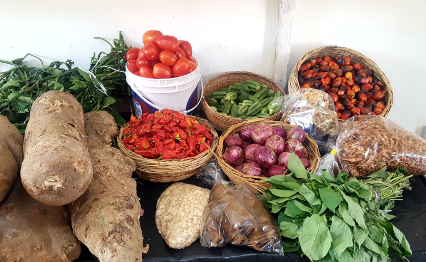 flashinfong's tweet image. Nigeria's President Bola Tinubu has declared a state of emergency on food security in Nigeria.

The spoke person to the president, Dele Alake, made this known while briefing State House correspondent on Thursday. #cropassociations #DeleAlake

flashinfong.com/tinubu-declare…