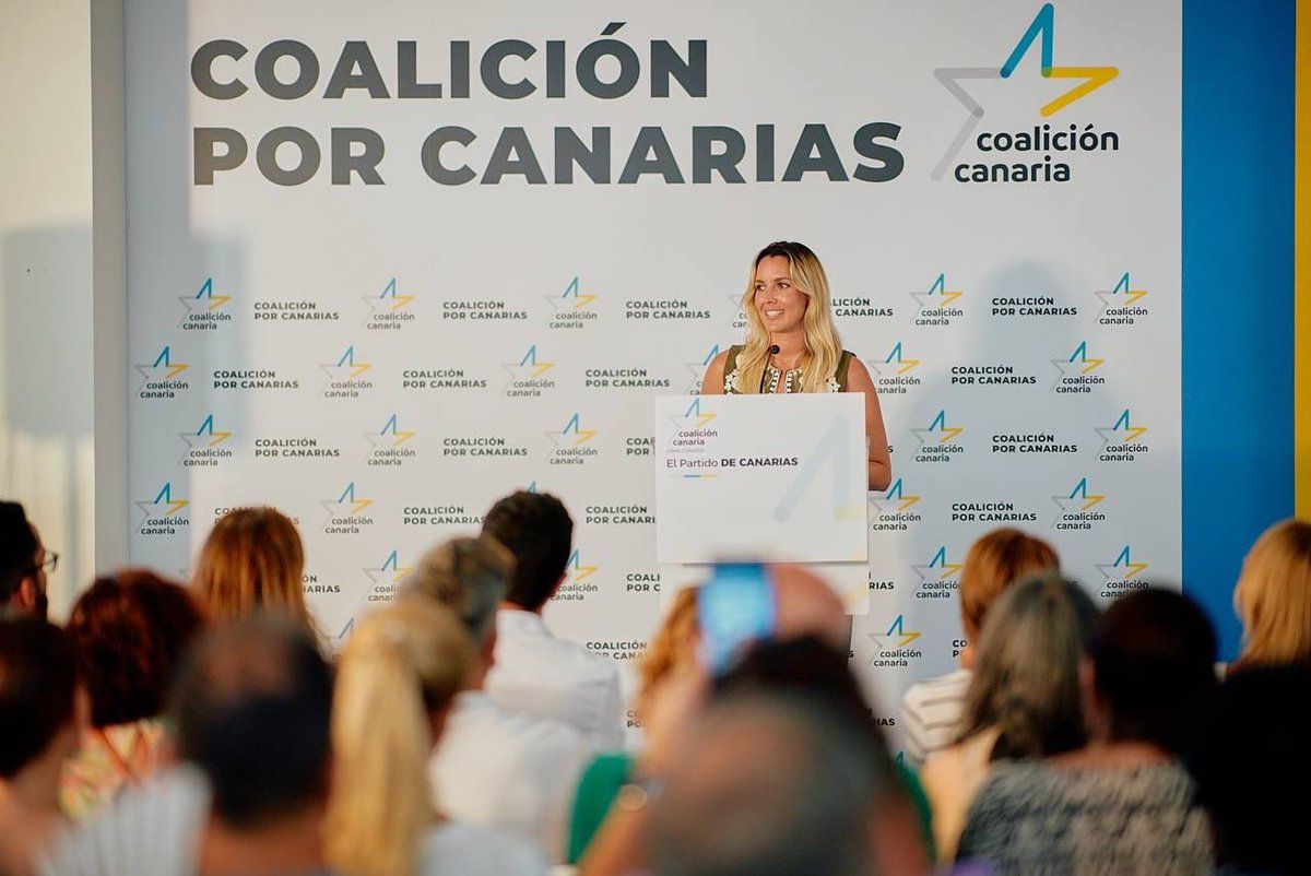 MariaFdezPerez's tweet photo. 🗳️Dentro de nueve días los canarios decidiremos si queremos que Canarias no pierda el peso que debe tener en el Estado
🇮🇨El #23J se decide el futuro de Canarias. El progreso y el avance de esta tierra sólo tiene un nombre: Coalición Canaria
#CoaliciónPorCanarias 
#VotaCC https://t.co/EhlOCp9nC8
