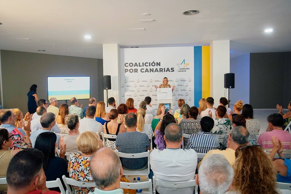 MariaFdezPerez's tweet photo. 🗳️Dentro de nueve días los canarios decidiremos si queremos que Canarias no pierda el peso que debe tener en el Estado
🇮🇨El #23J se decide el futuro de Canarias. El progreso y el avance de esta tierra sólo tiene un nombre: Coalición Canaria
#CoaliciónPorCanarias 
#VotaCC https://t.co/EhlOCp9nC8
